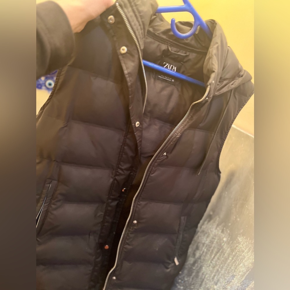 Zara puffer vest size large